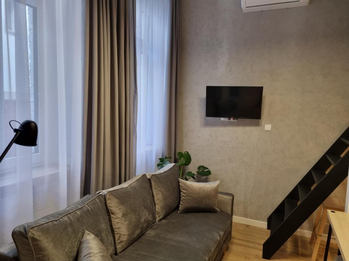 Honeymoon & Air-conditioning! Apartament *